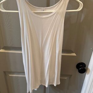Elegant White Sleeveless Tank Top
